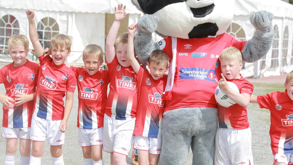 Sommerens høydepunkt: TINE Fotballskole 2023
