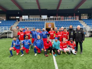 Perfekt serieåpning og god plass til flere lagkamerater